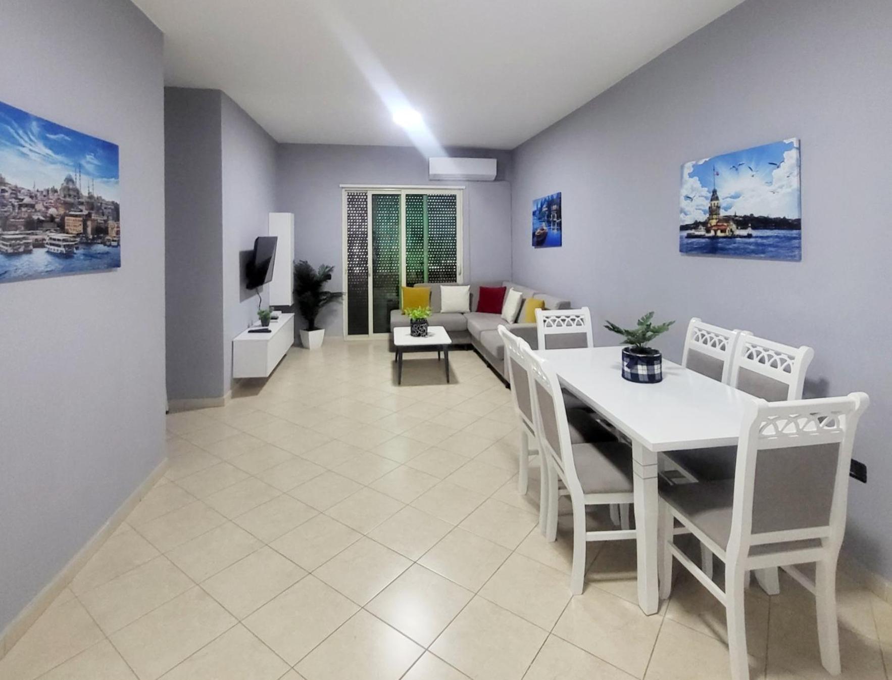 Ejstel Apartment